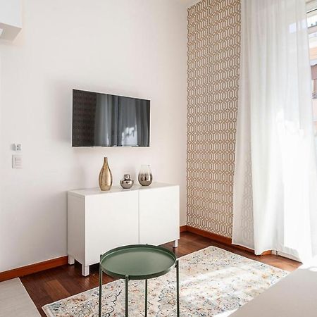 "Gold Fashion" - Residenza Duomo Citylife Apartment มิลาน ภายนอก รูปภาพ