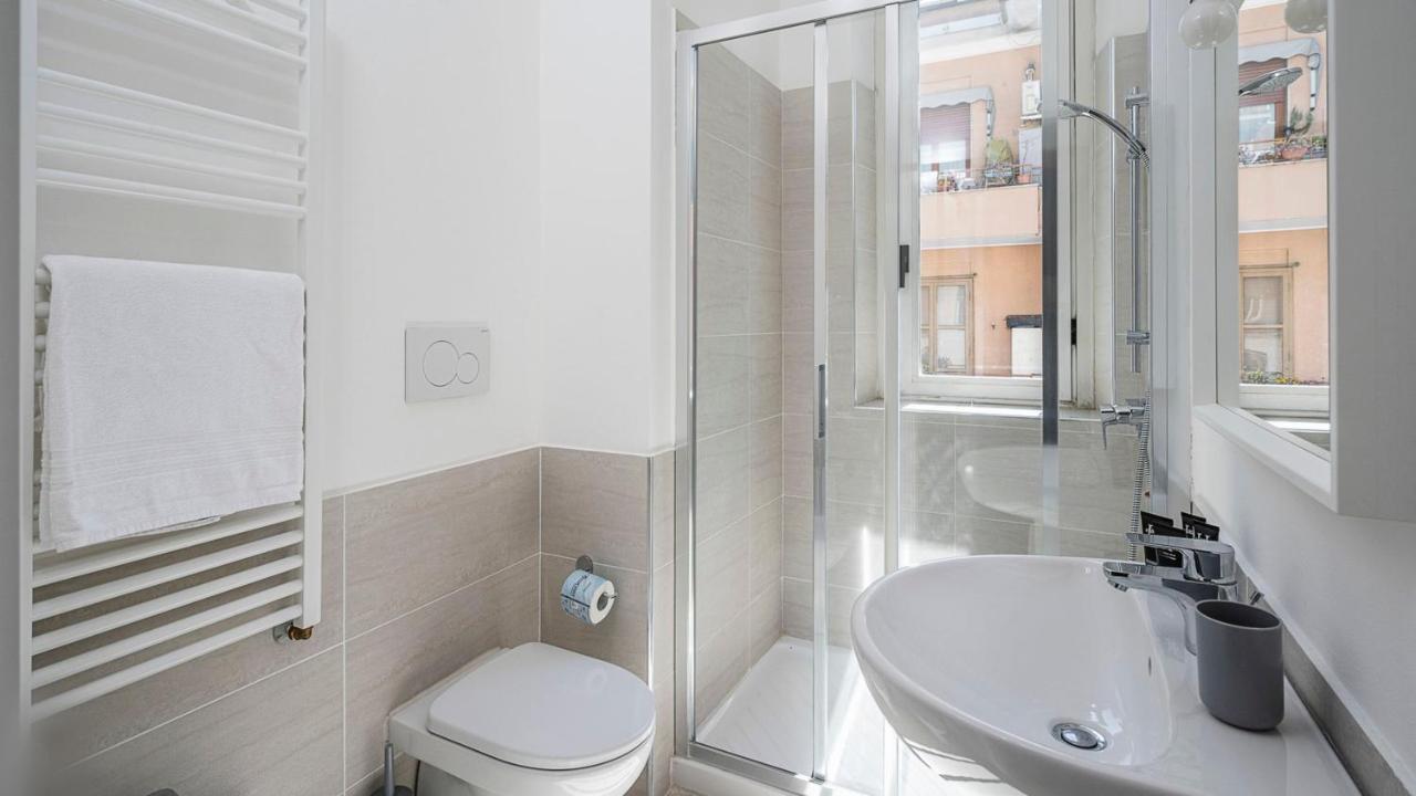 "Gold Fashion" - Residenza Duomo Citylife Apartment มิลาน ภายนอก รูปภาพ