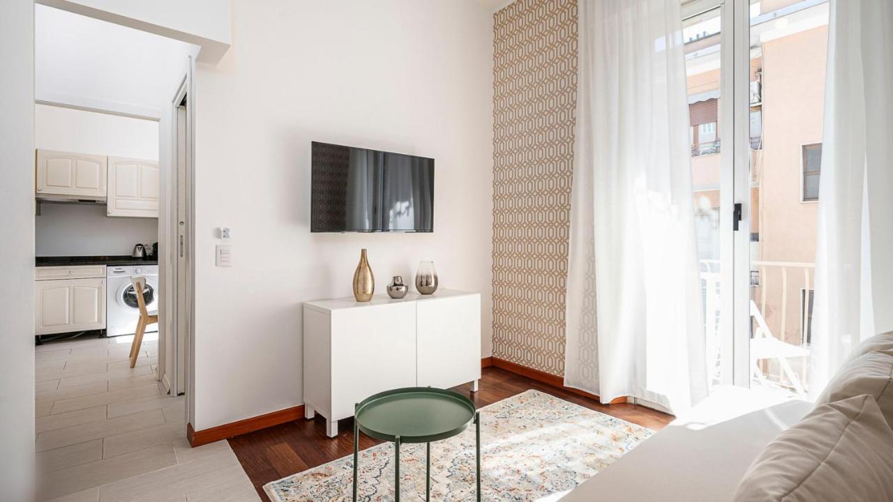 "Gold Fashion" - Residenza Duomo Citylife Apartment มิลาน ภายนอก รูปภาพ