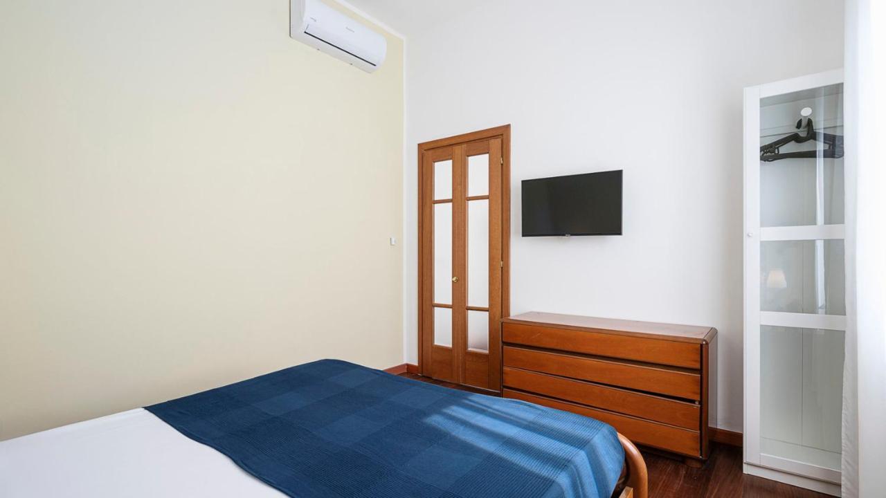 "Gold Fashion" - Residenza Duomo Citylife Apartment มิลาน ภายนอก รูปภาพ